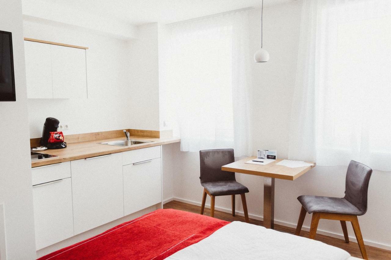 Heimat | Hotel & Boarding House Майнбург Екстериор снимка
